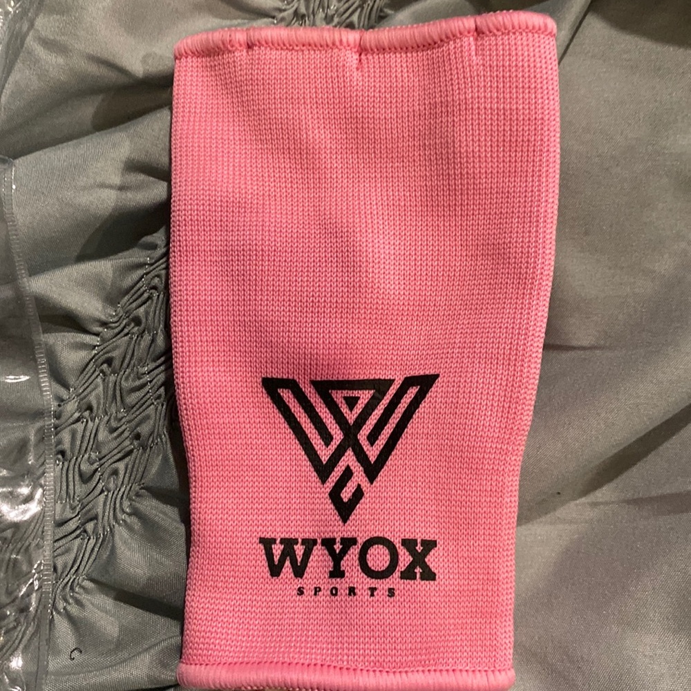 Pink Fingerless Boxing Handwraps